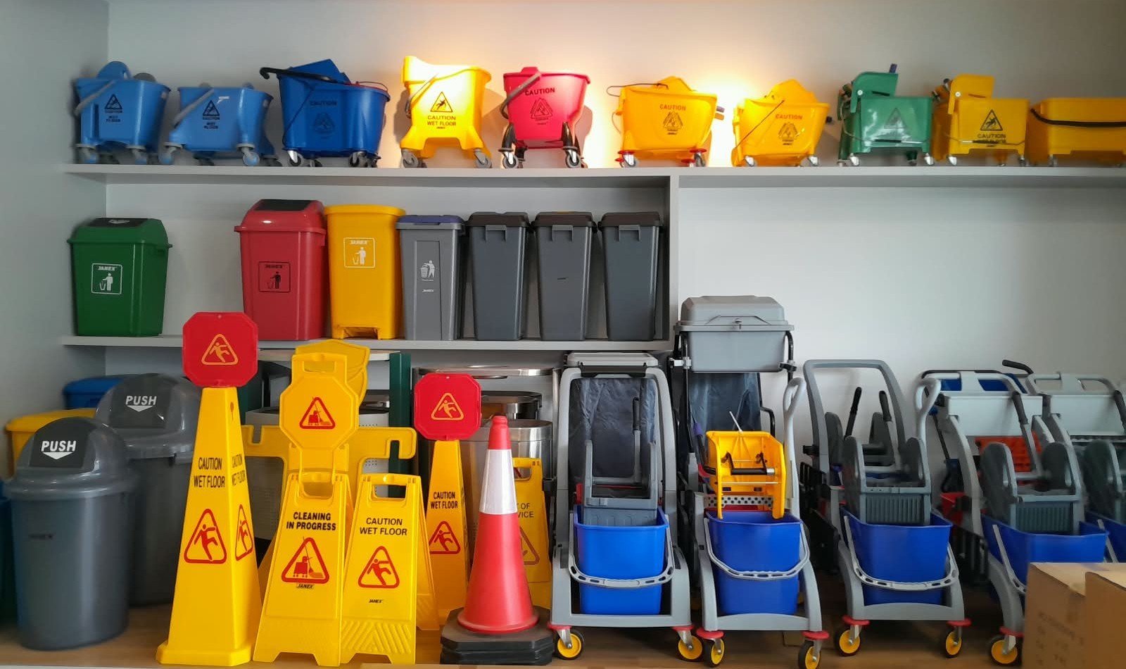 Cleaning Supplies untuk Bisnis di Batam